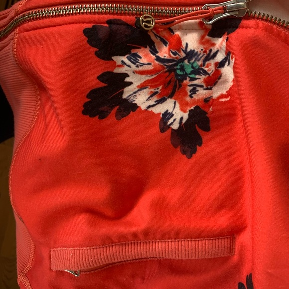 Lululemon jacket - Picture 4 of 6